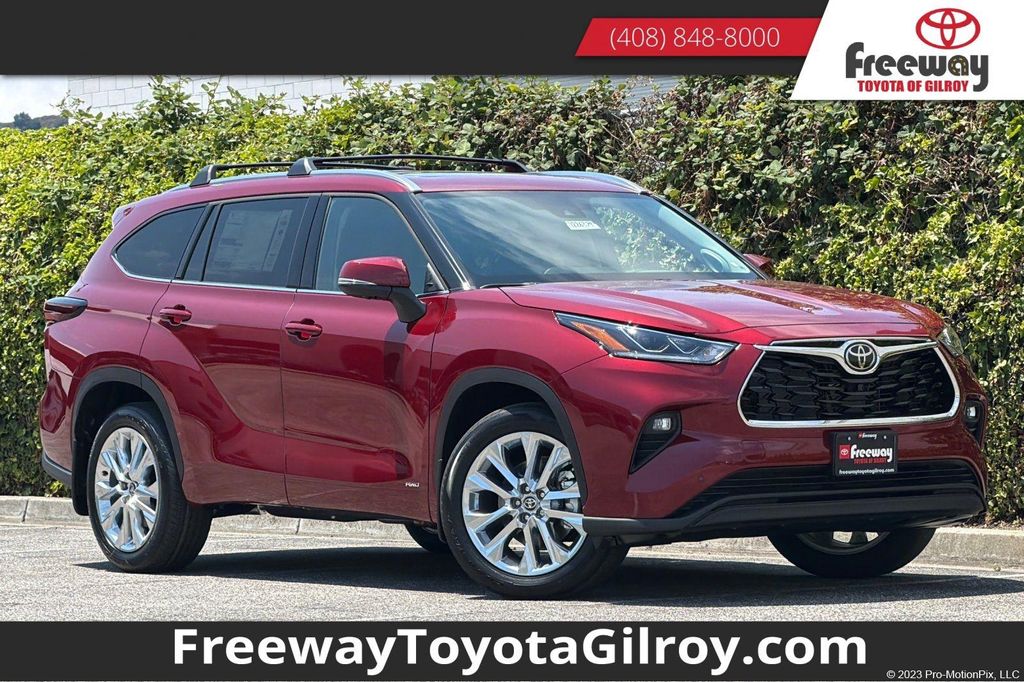 New 2026 Toyota Highlander Hybrid Limited