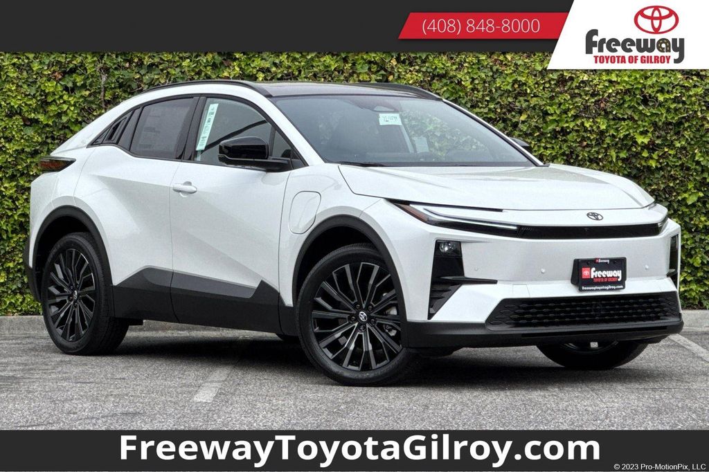 New 2026 Toyota C-HR XSE