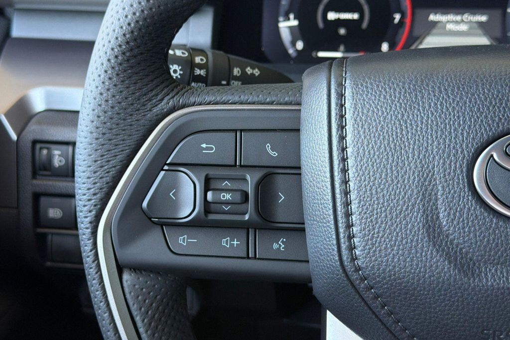 صورة مصغرة 25 لـ 2026 Toyota TACOMA TRD SPORT