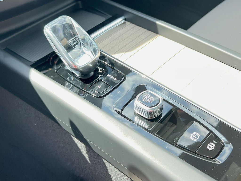 2026 Volvo XC60 B5 PLUS 缩略图 19