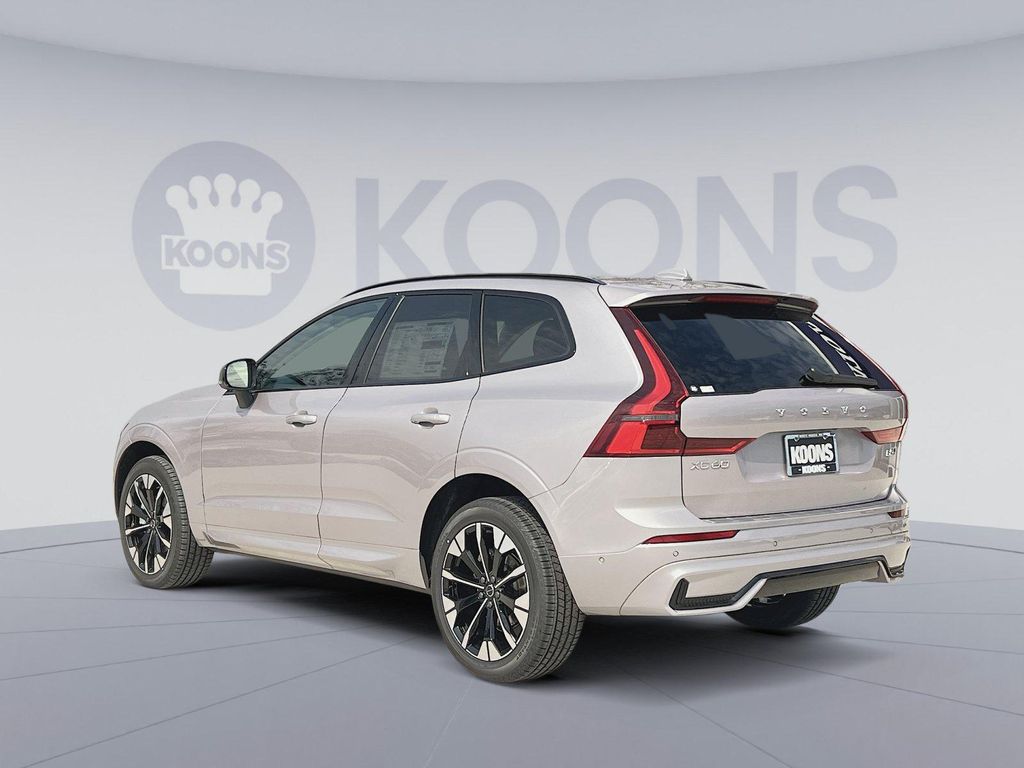2026 Volvo XC60 B5 PLUS 照片 3
