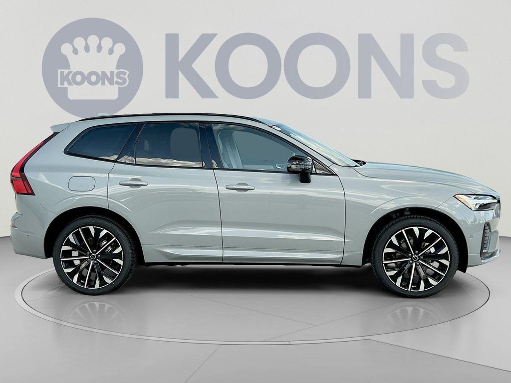 صورة مصغرة 9 لـ 2026 Volvo XC60 B5 ULTRA