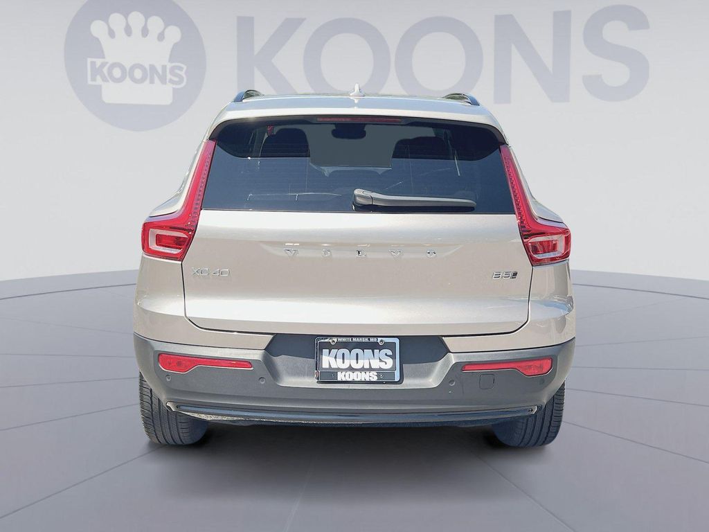 2024 Volvo XC40 B5 PLUS DARK THEME 照片 4