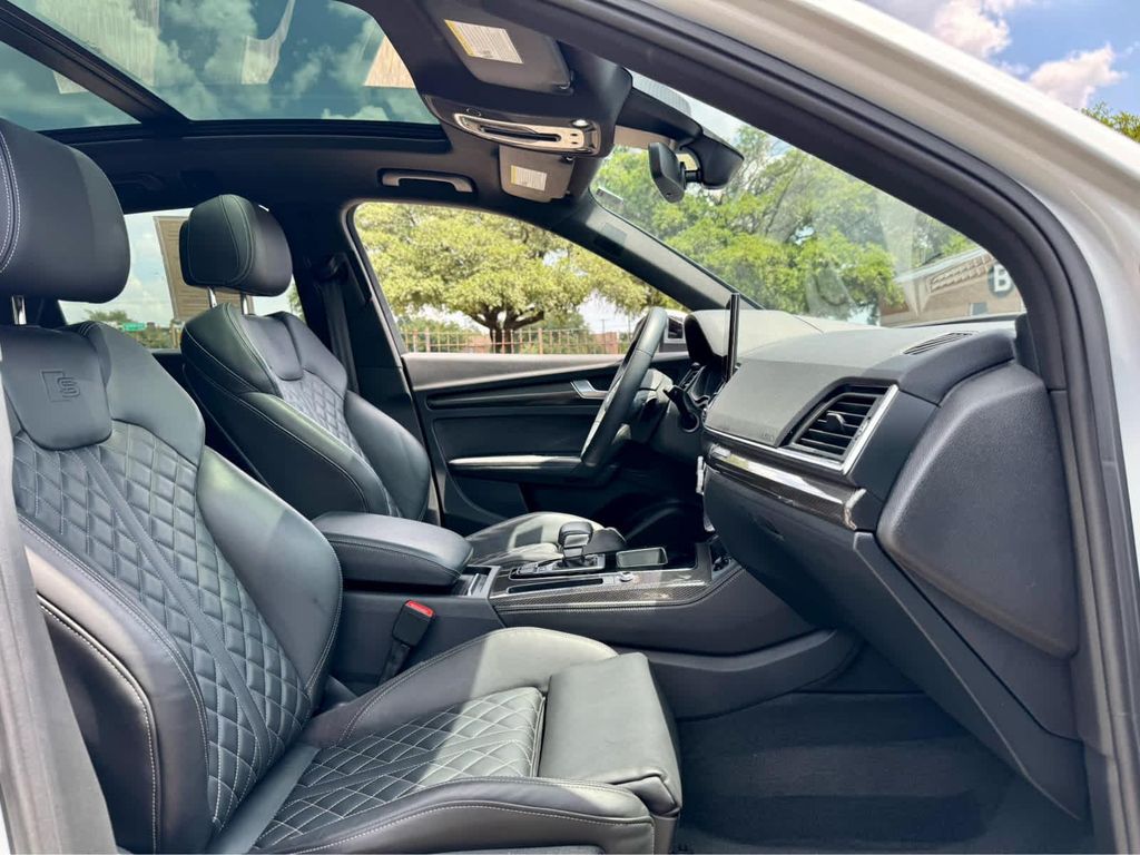 صورة 11 لـ 2023 AUDI SQ5 3.0T PRESTIGE
