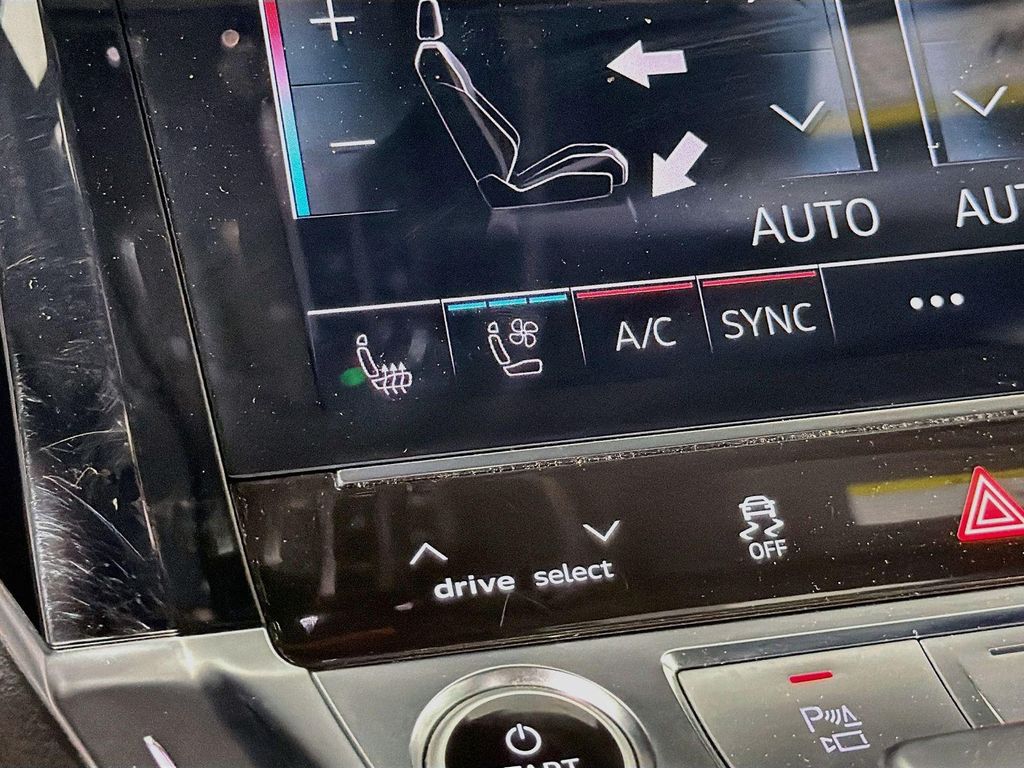 2024 AUDI Q8 E-TRON PRESTIGE — миниатюра 21