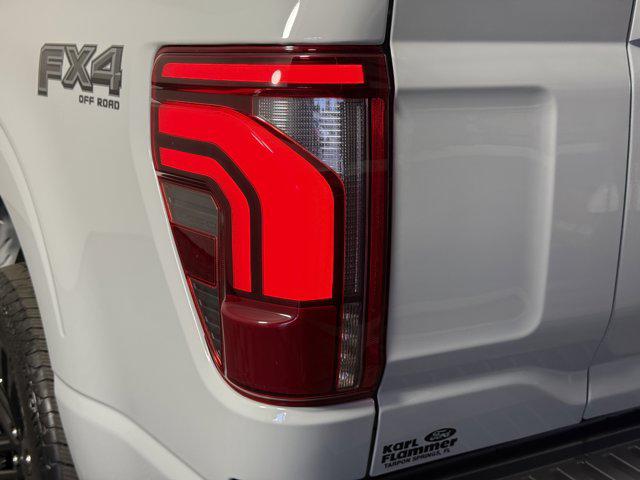 FORD F-150 LARIAT - 8