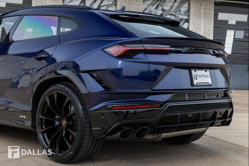 2024 Lamborghini URUS S — фото 12
