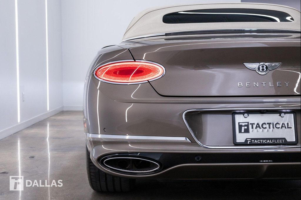 صورة 13 لـ 2020 Bentley CONTINENTAL GT W12