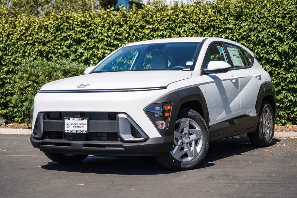 New 2026 Hyundai KONA SE