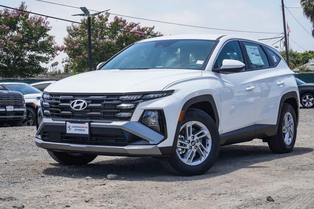 New 2026 Hyundai TUCSON SE