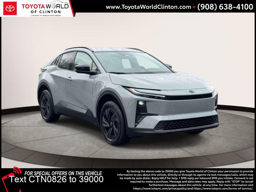 New 2026 Toyota C-HR SE
