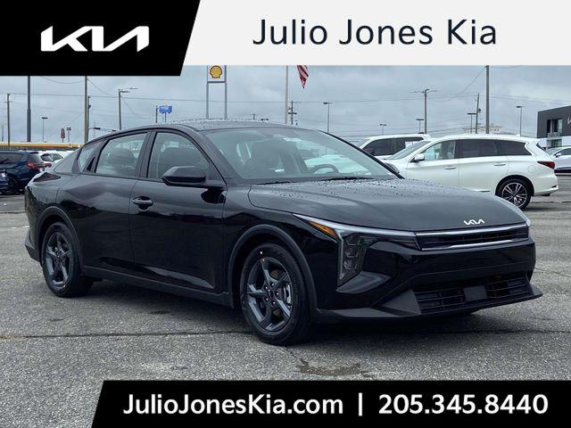 New 2026 Kia K4 LXS