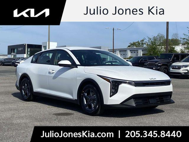 New 2026 Kia K4 LXS