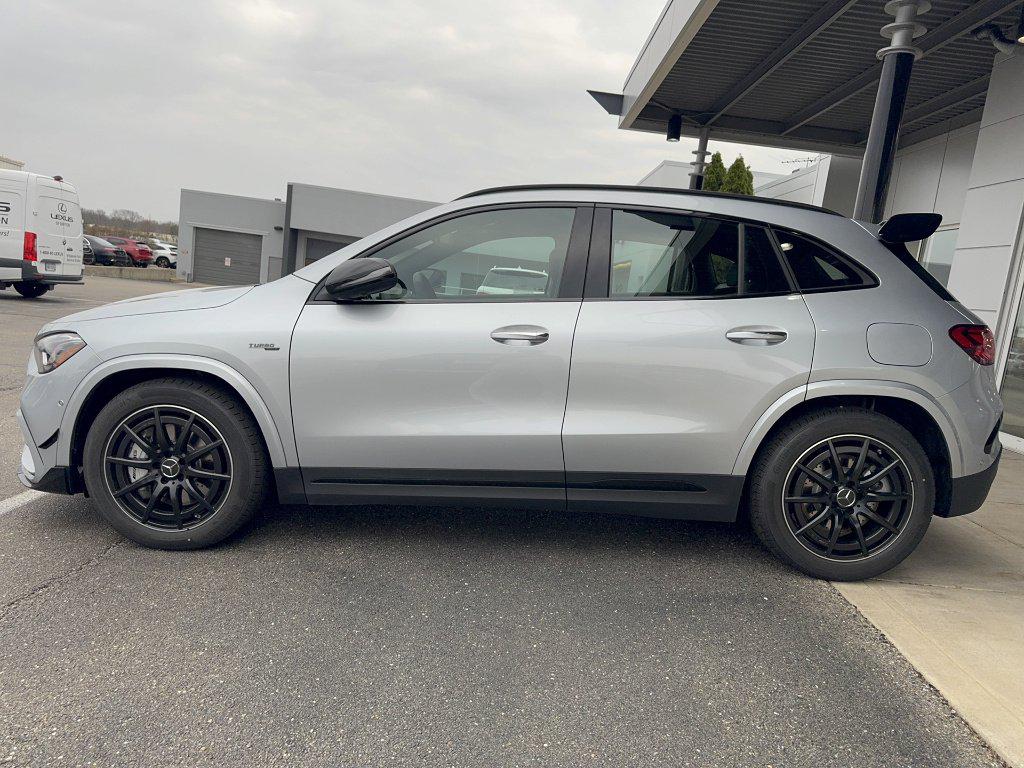 صورة 2 لـ 2026 Mercedes-BENZ AMG GLA 35 4MATIC