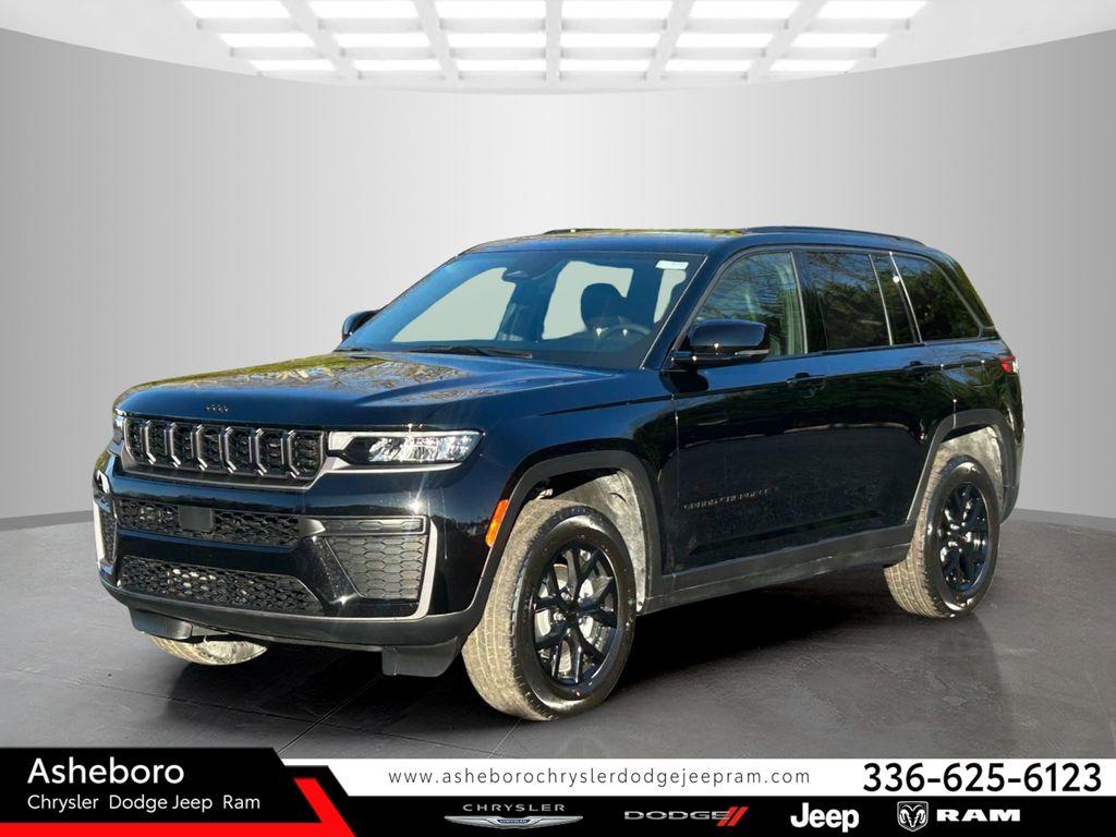 New 2026 Jeep Grand Cherokee Laredo
