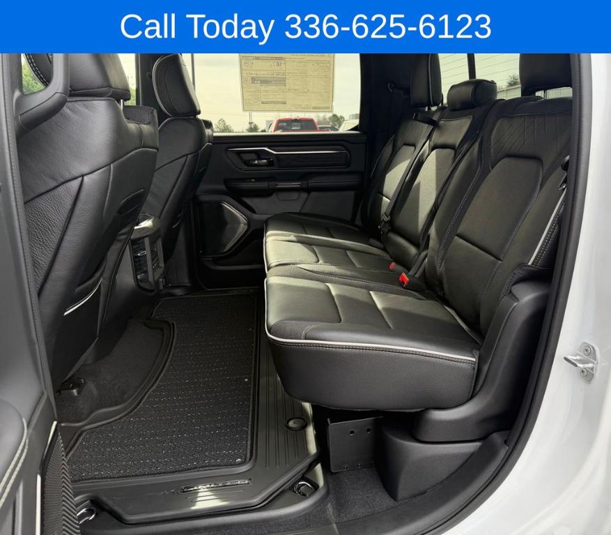 صورة مصغرة 11 لـ 2026 RAM 1500 LIMITED