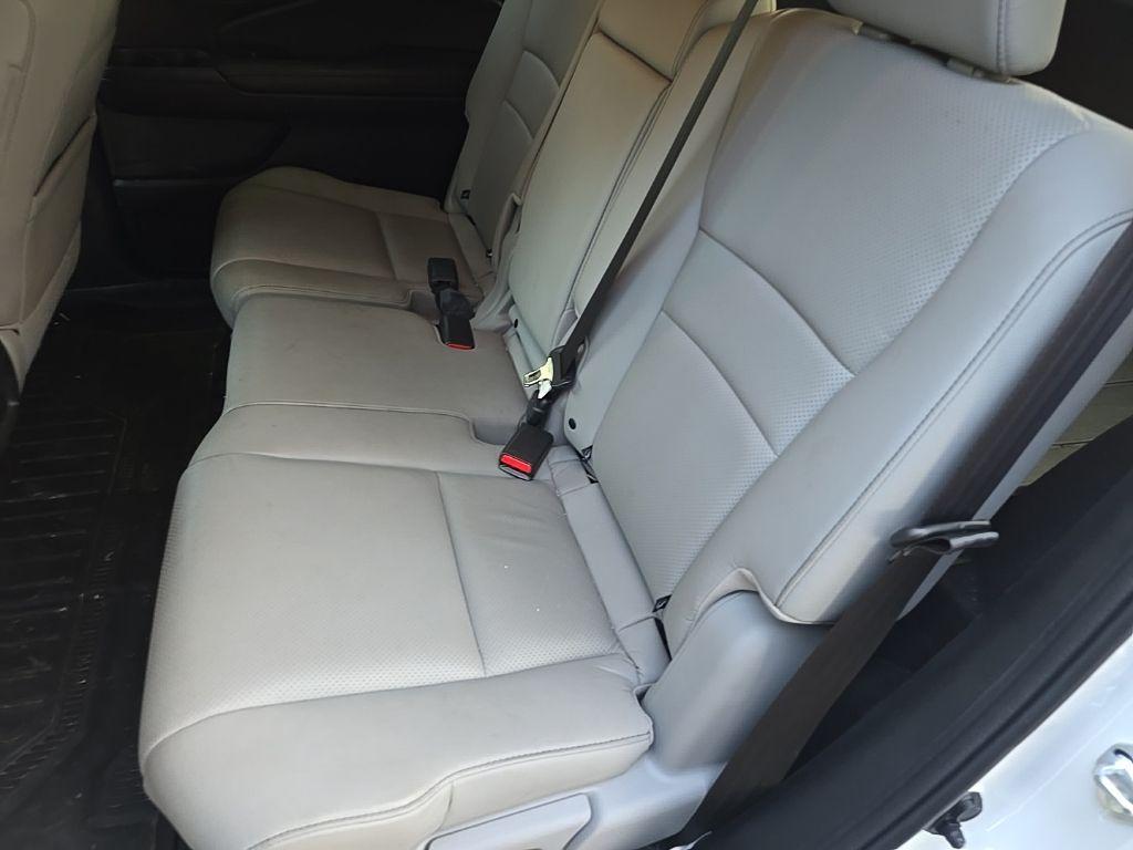 صورة 10 لـ 2024 Honda PASSPORT EX-L