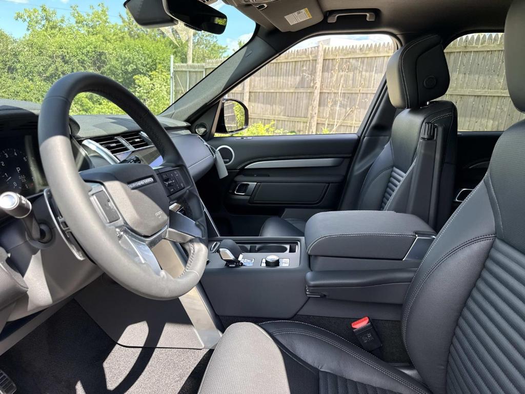 2026 LAND Rover DISCOVERY — миниатюра 24