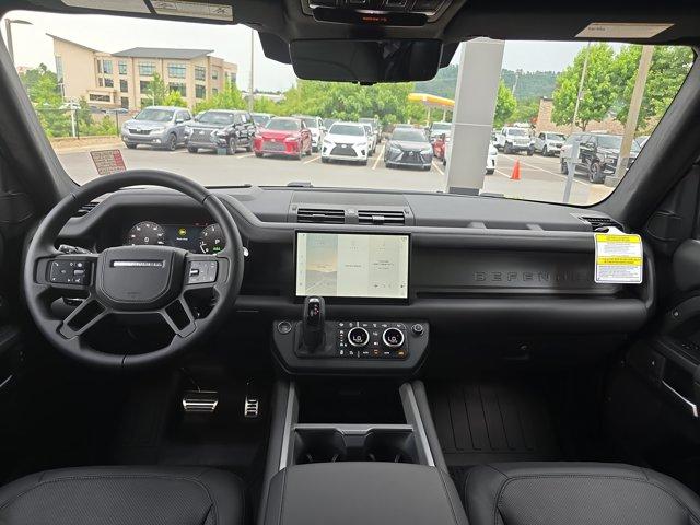 صورة 18 لـ 2025 LAND Rover DEFENDER P525 V8