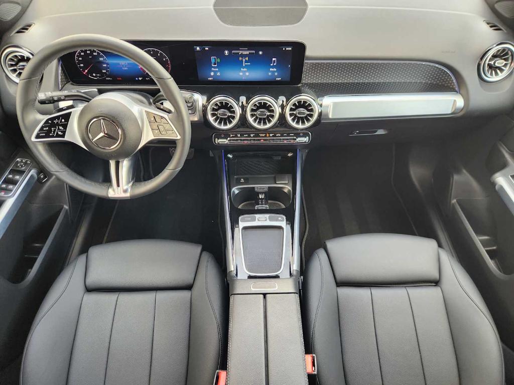 2026 Mercedes-BENZ GLB — миниатюра 24
