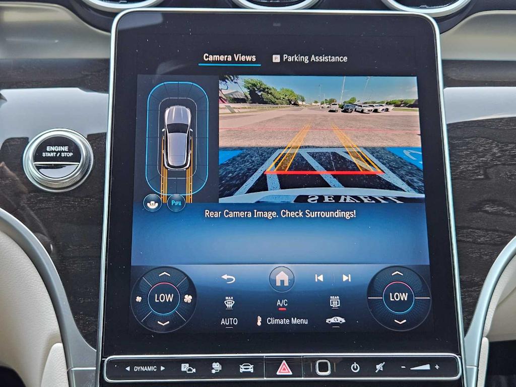 2025 Mercedes-BENZ GLC — миниатюра 12