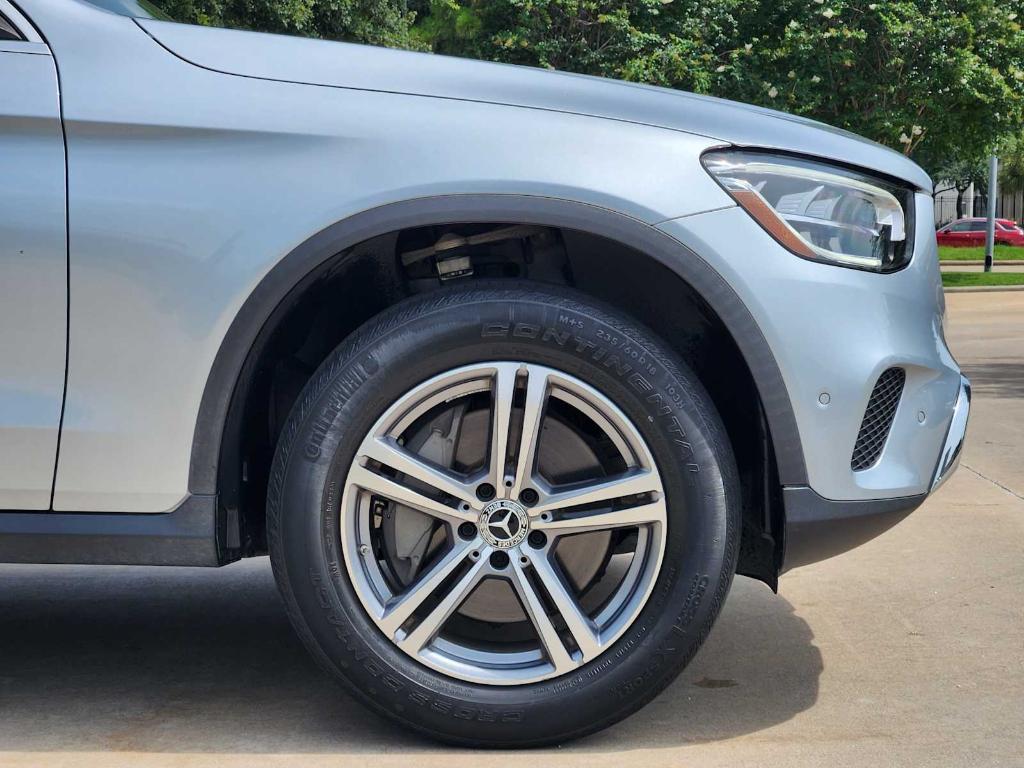 صورة 6 لـ 2022 Mercedes-BENZ GLC