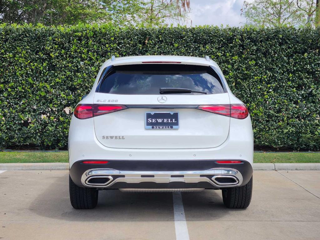 MERCEDES-BENZ GLC - 7