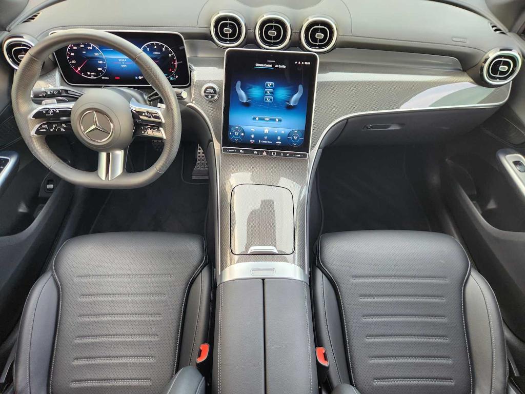 2026 Mercedes-BENZ GLC — миниатюра 24