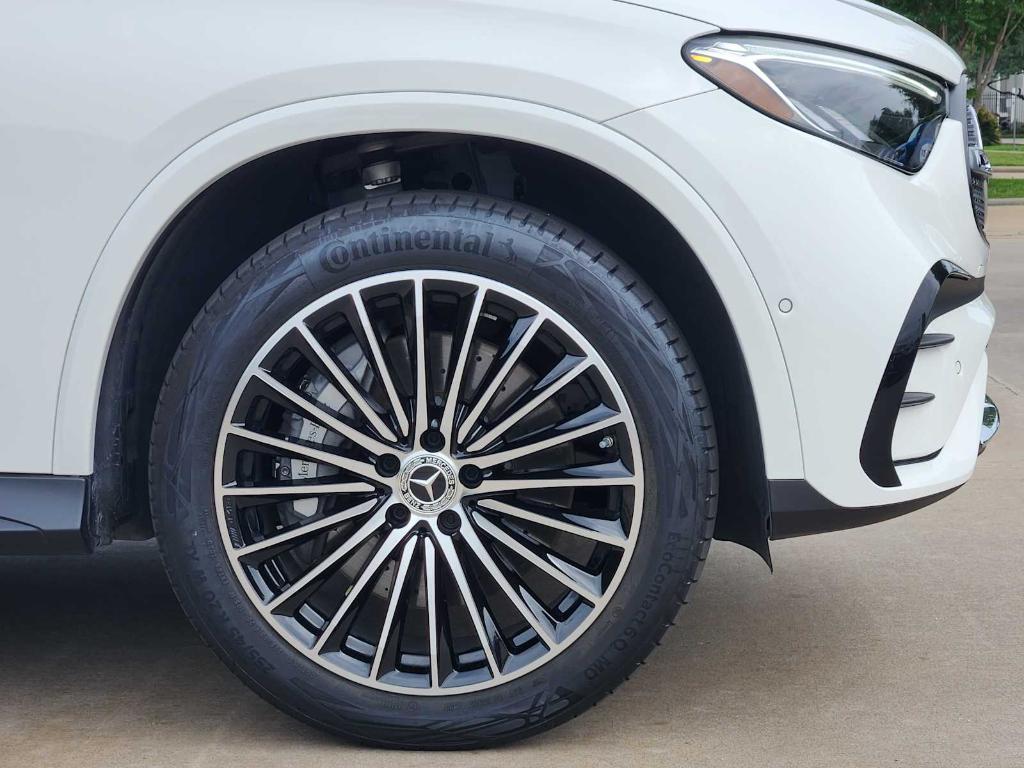 MERCEDES-BENZ GLC - 7