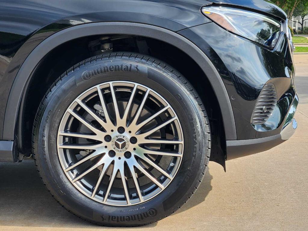 MERCEDES-BENZ GLC - 9