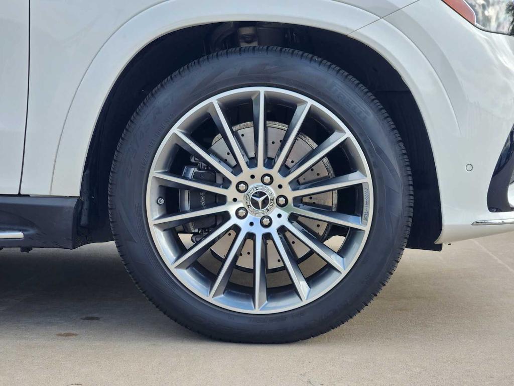 2026 Mercedes-BENZ GLE photo 9