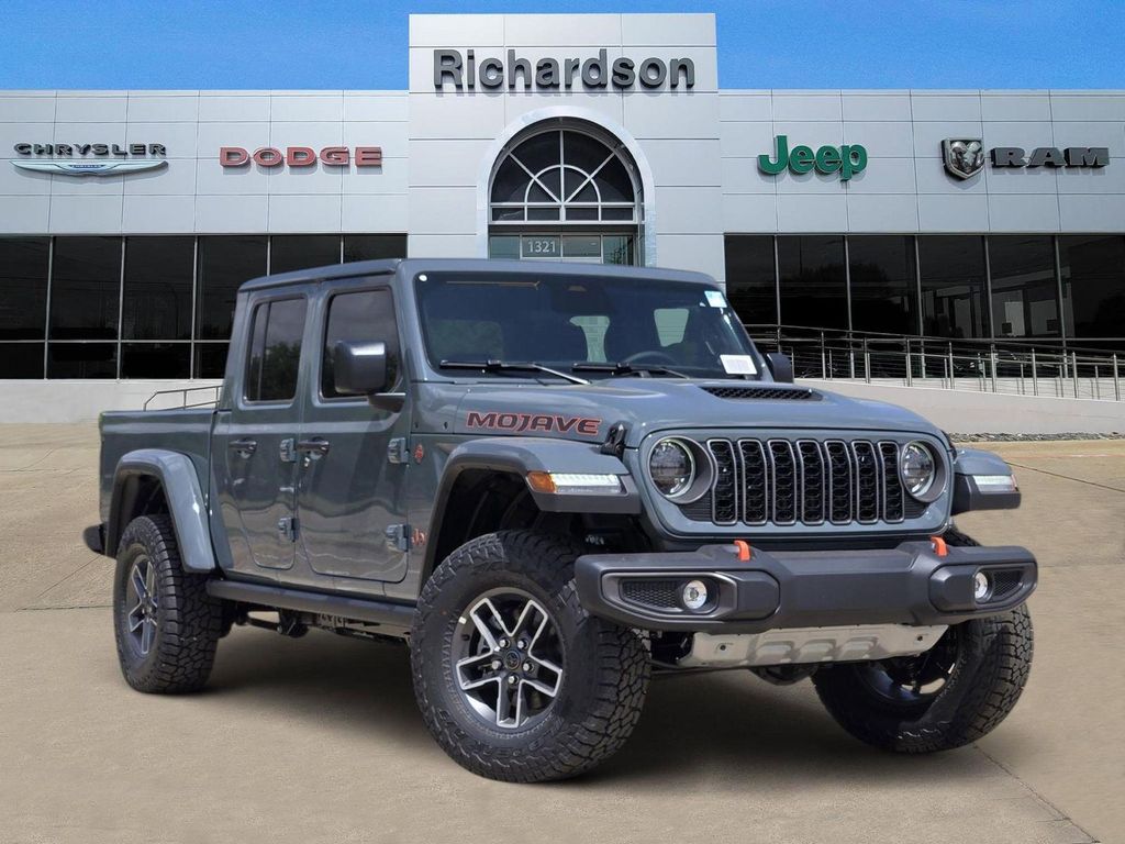 New 2026 Jeep Gladiator Mojave 4x4
