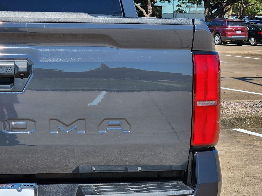 2024 Toyota TACOMA SR 缩略图 16