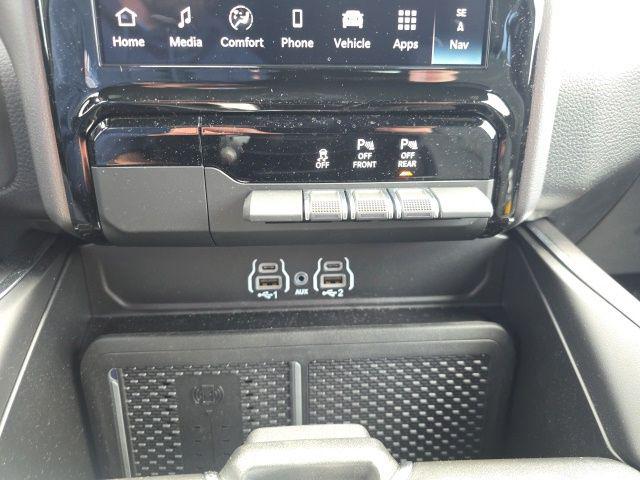 2026 RAM 1500 BIG HORN/LONE STAR thumbnail 23