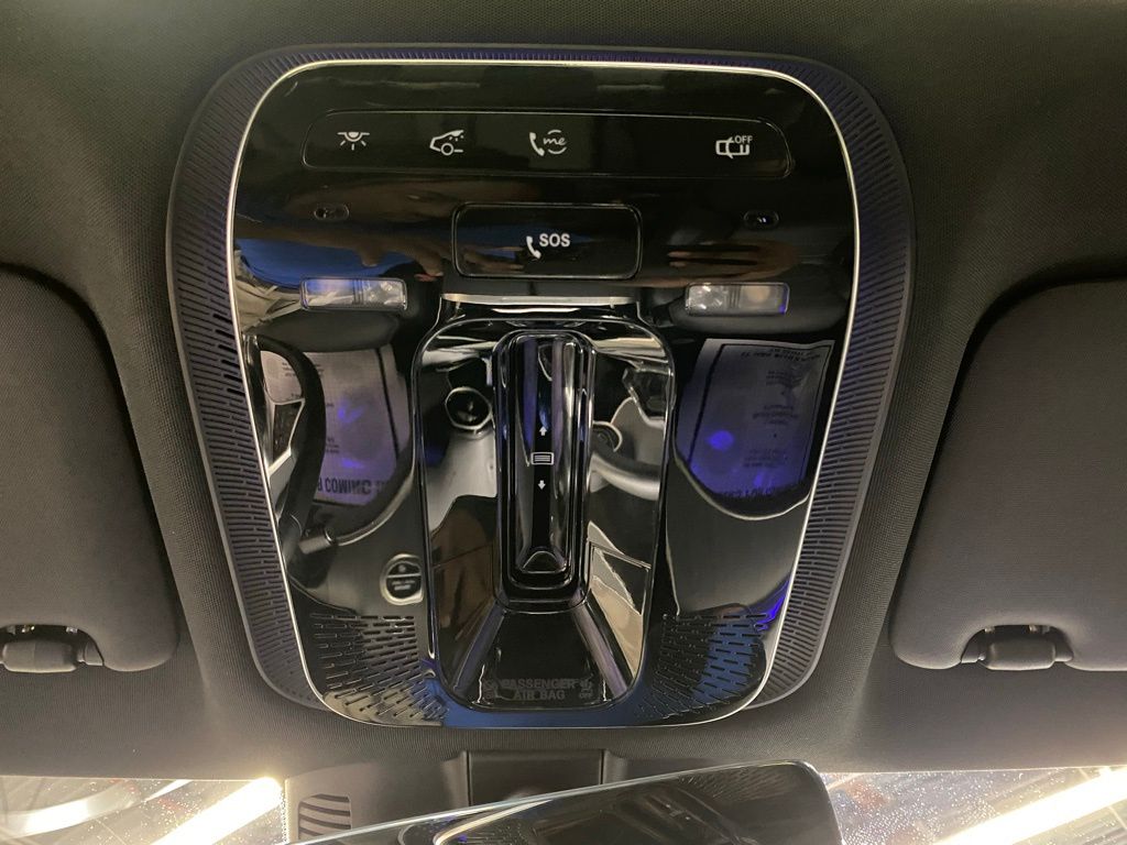 2025 Mercedes-BENZ C-CLASS 缩略图 40