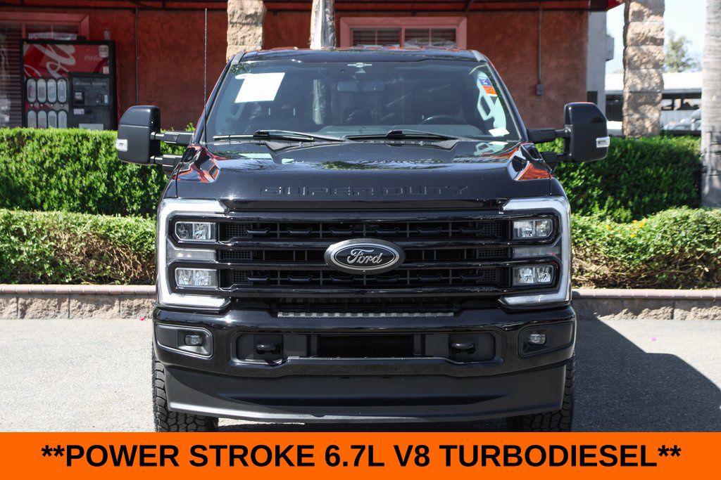 2023 FORD F-250 LARIAT — фото 3