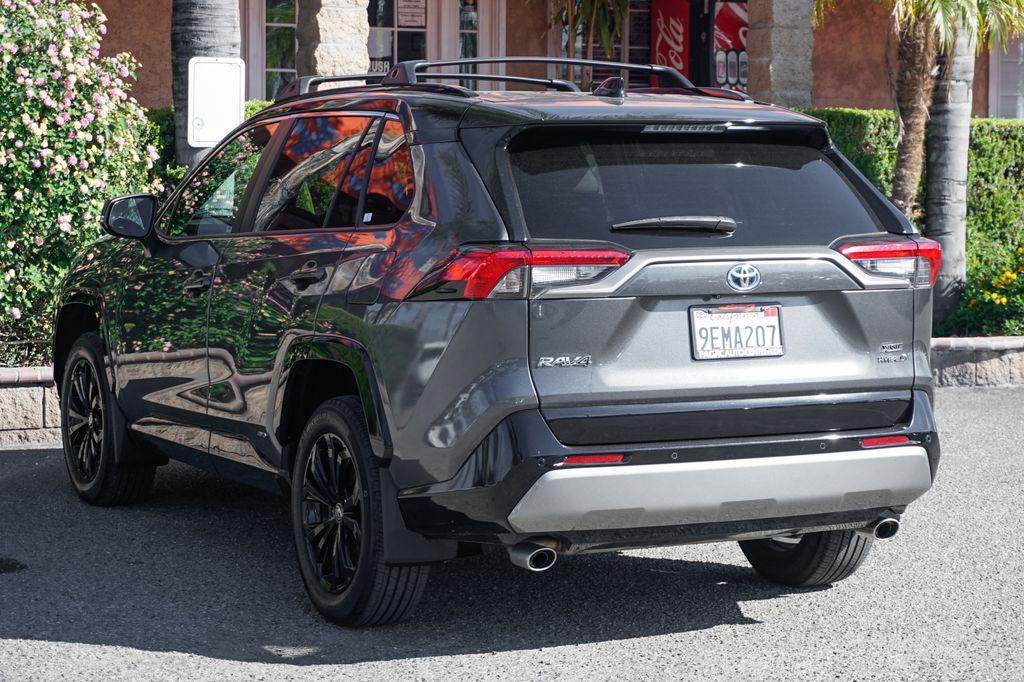 2023 Toyota RAV4 HYBRID SE — фото 6