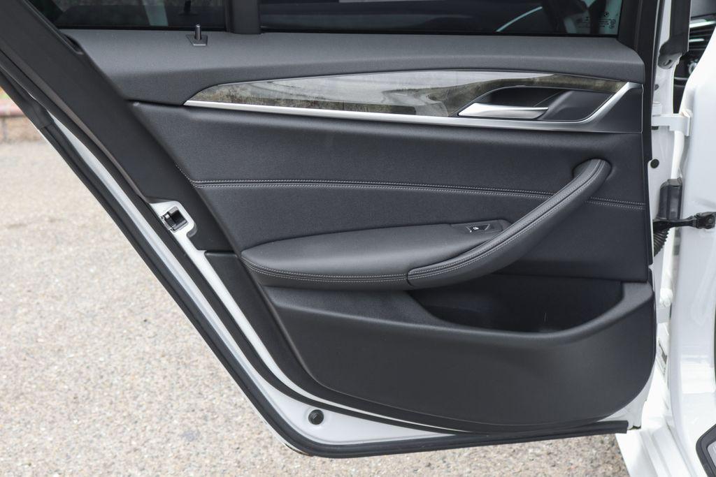 2022 BMW 540 I thumbnail 43