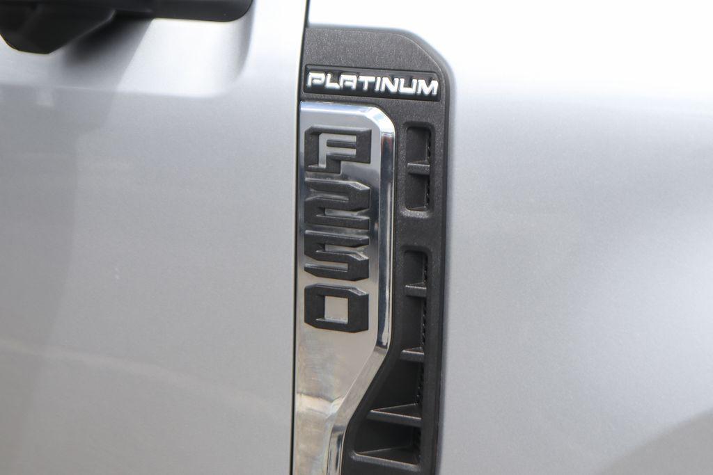 2024 FORD F-250 PLATINUM 缩略图 52