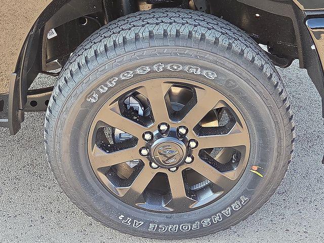 صورة 8 لـ 2026 RAM 2500 TRADESMAN CREW CAB 4X4 6'4' BOX