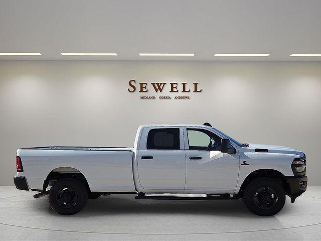 صورة 5 لـ 2026 RAM 2500 TRADESMAN CREW CAB 4X4 8' BOX
