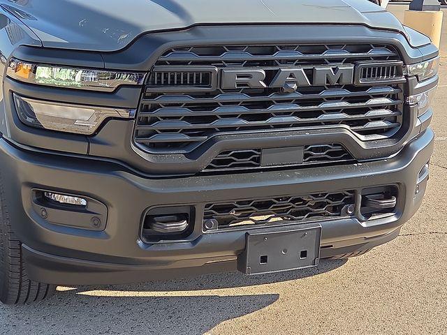 2026 RAM 2500 TRADESMAN CREW CAB 4X4 6'4' BOX — фото 7