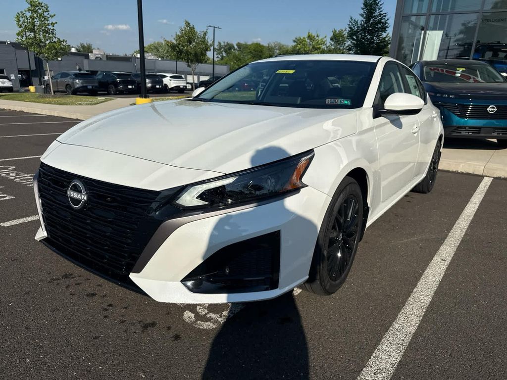 New 2026 Nissan Altima SV FWD