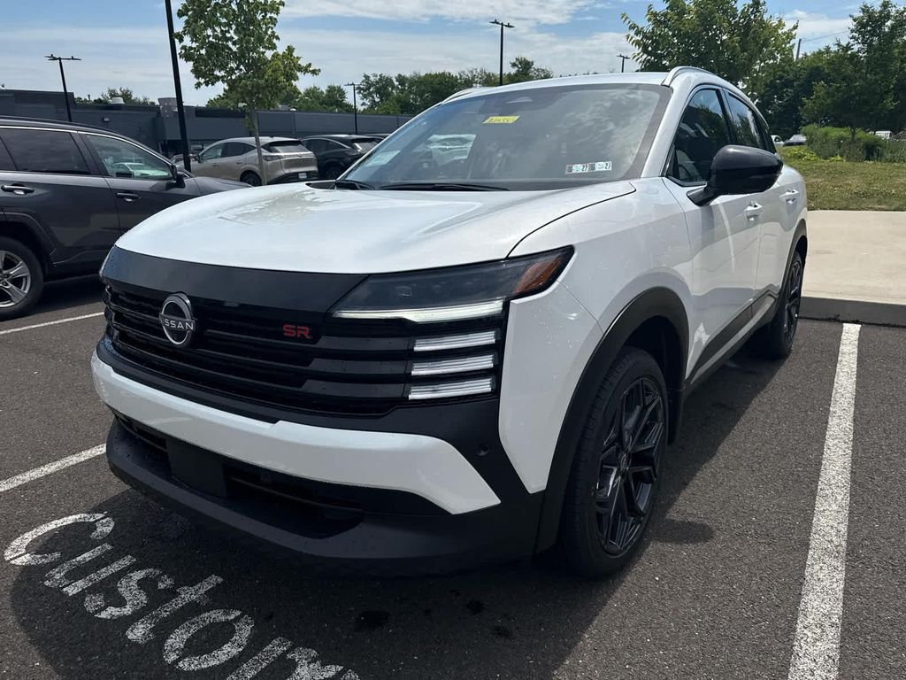 New 2026 Nissan Kicks SR