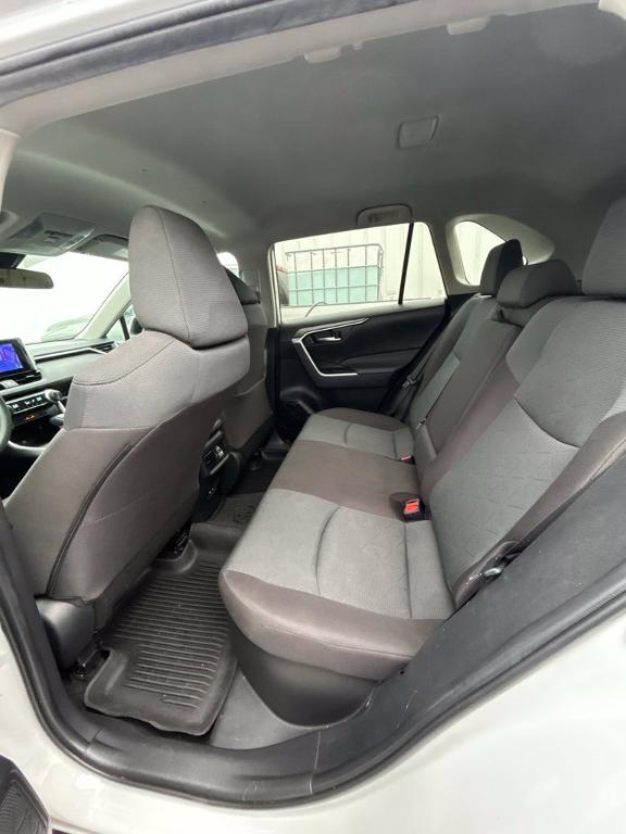 صورة مصغرة 17 لـ 2024 Toyota RAV4 HYBRID XLE