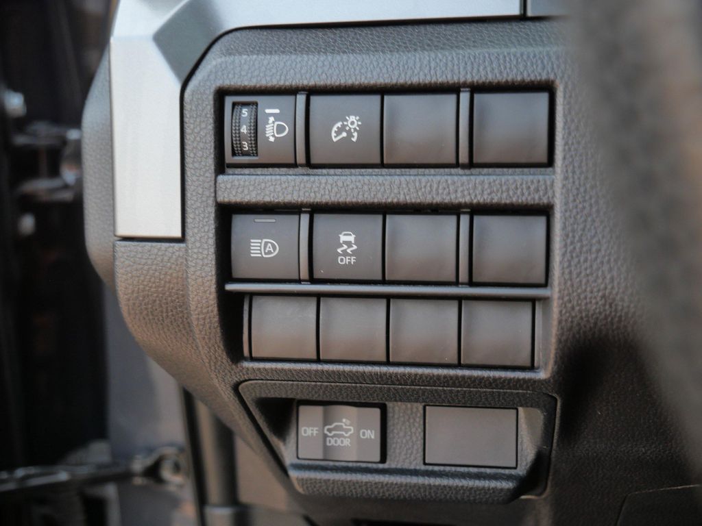 2024 Toyota TACOMA SR5 缩略图 26