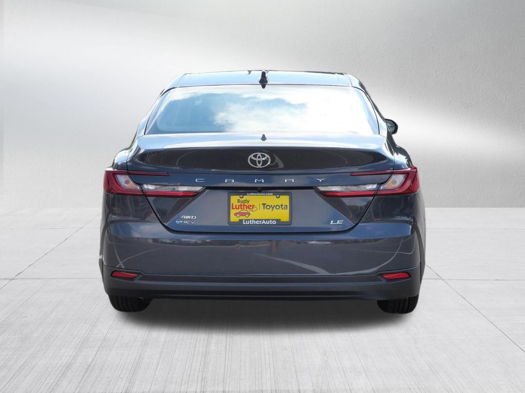 2025 Toyota CAMRY LE 照片 6