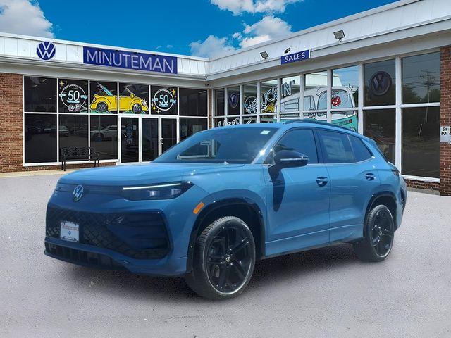 New 2026 Volkswagen Tiguan 2.0T SE R-Line Black