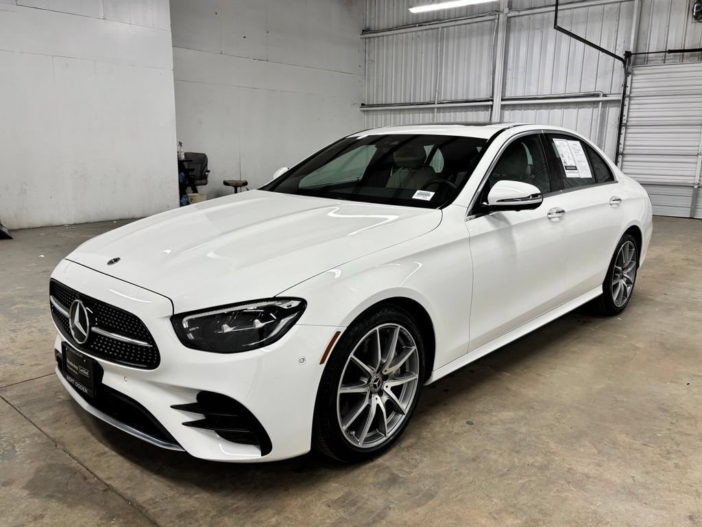2022 Mercedes-BENZ E-CLASS 照片 3