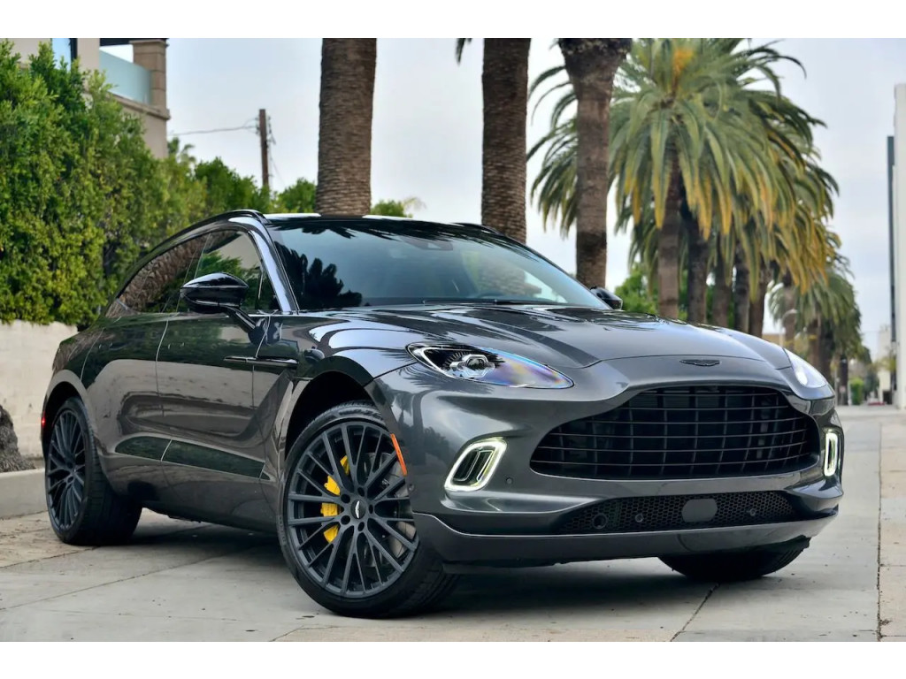 2023 Aston Martin DBX